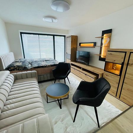 Apartman Sadova Zlín Buitenkant foto